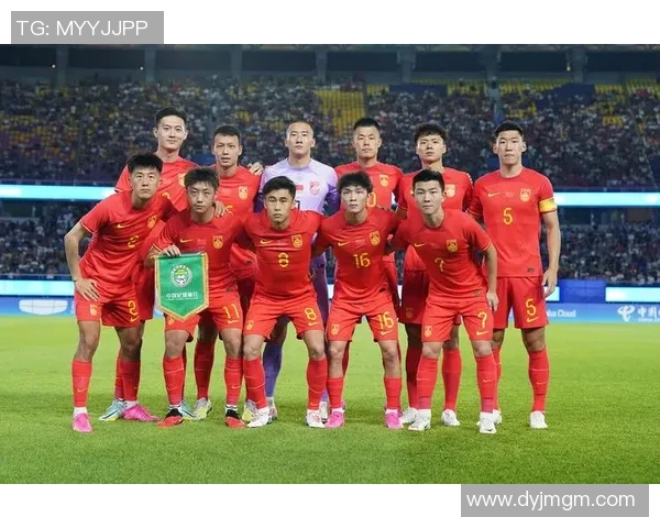 中国足球明星常穿的运动鞋品牌与款式大揭秘分析 中国足球明星常穿的运动鞋品牌与款式大揭秘分析