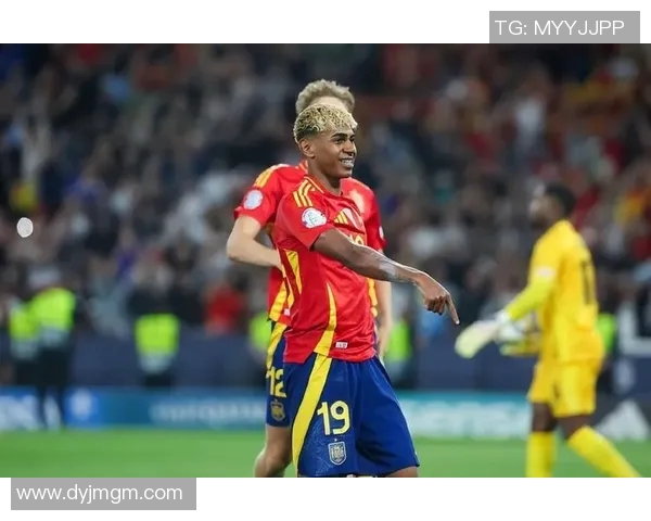 全球足球九大球星排名揭秘 力压群雄的顶级巨星是谁