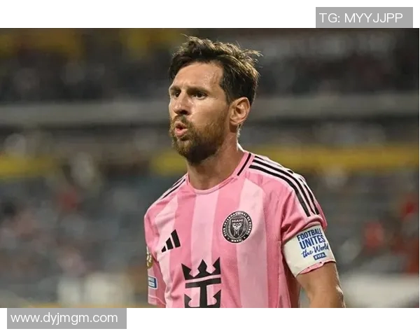 足球球星帅哥形象如猴般灵动活泼引发球迷热议